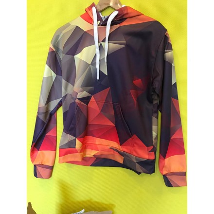 FELPA CON CAPPUCCIO CON STAMPA FANTASIA