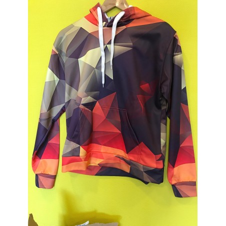 FELPA CON CAPPUCCIO CON STAMPA FANTASIA